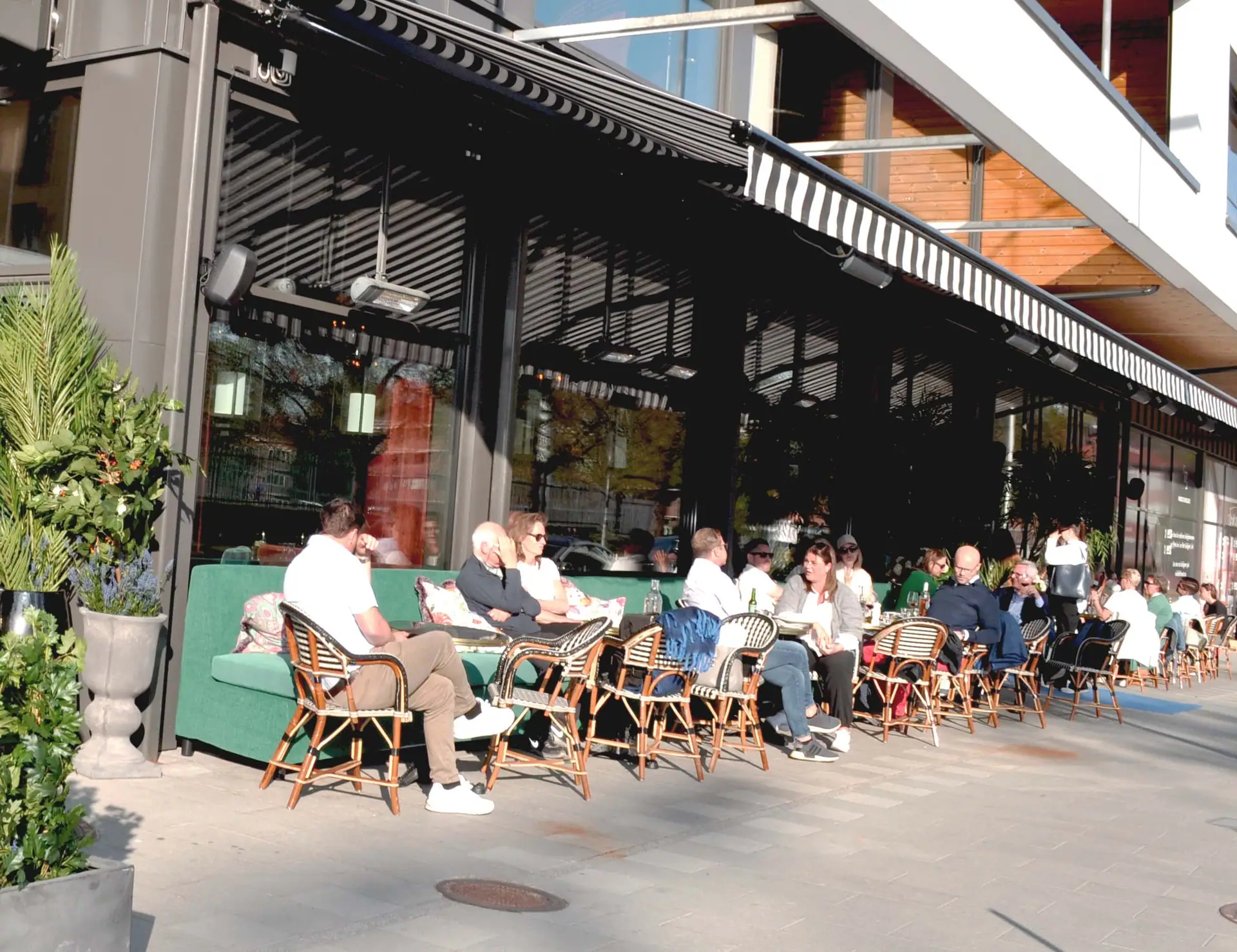 Frenchies, Middelthunet, Majorstuen